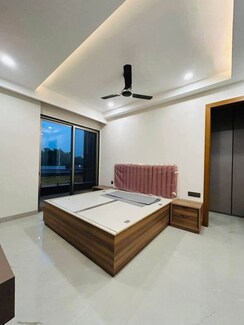 2 BHK Apartment For Rent in Saket