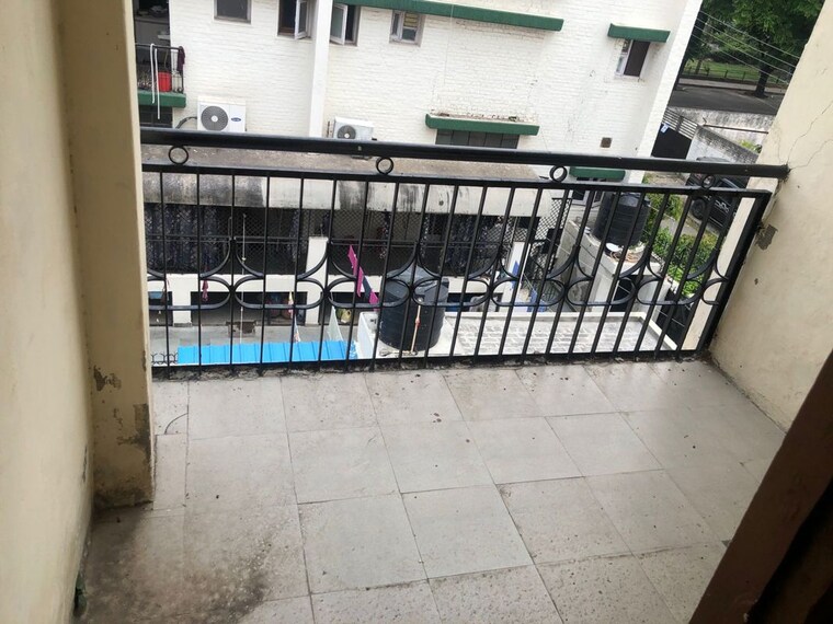 Balcony, sector 23 2 Bedroom 250 Sq.Ft. Builder Floor In Sector 23 Chandigarh 10012589
