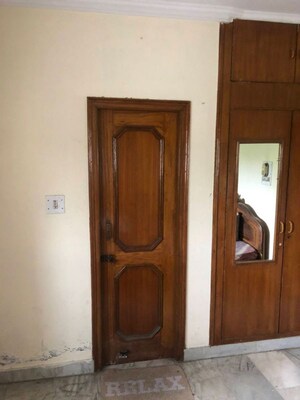 Furnished Amenities in 2 BHK Builder Floor at Sector 23 – for Rent