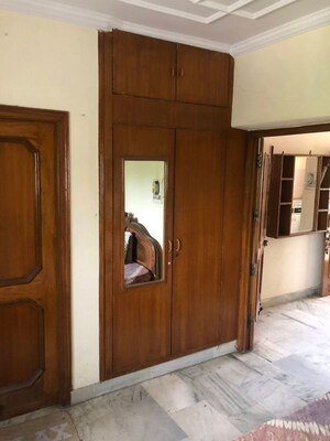 Room in 2 BHK Builder Floor at Sector 23 – for Rent