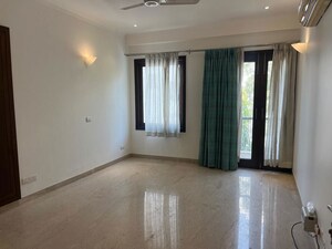 Room in 4 BHK Builder Floor at Vasant Vihar – for Rent