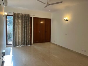 Room in 4 BHK Builder Floor at Vasant Vihar – for Rent