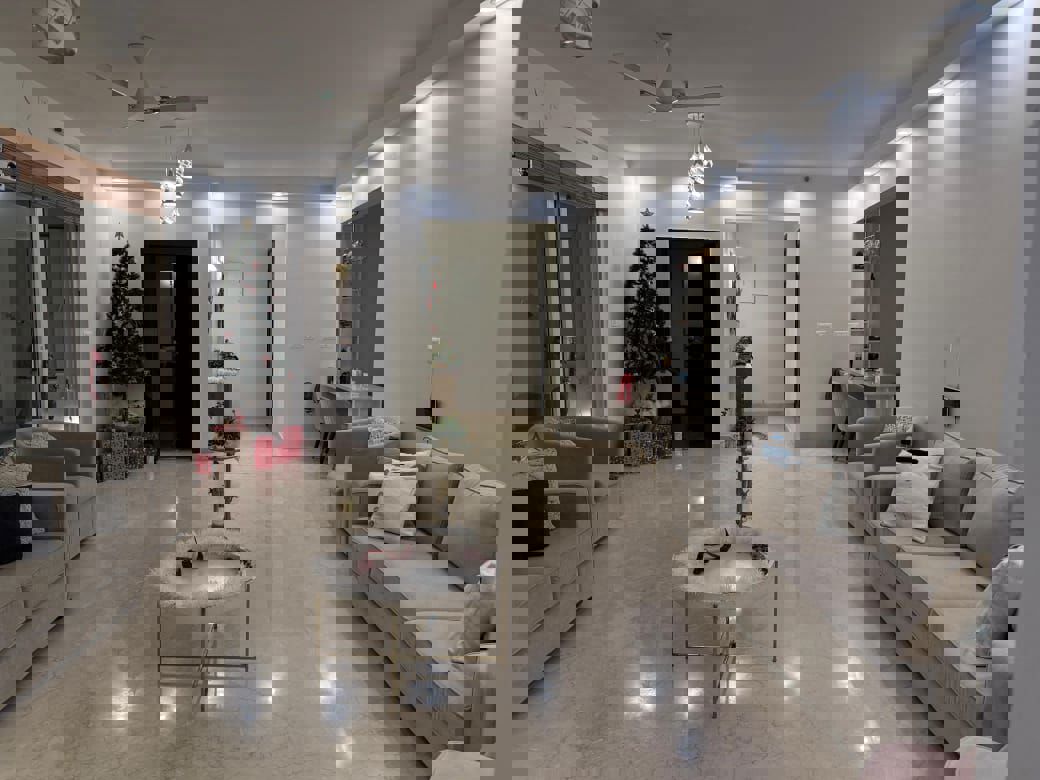 4 BHK + Servant Room 2450 Sq.Ft. Apartment in Prestige Misty Waters