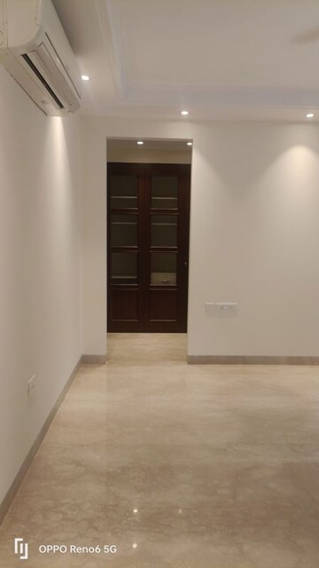 Room in 4 BHK Builder Floor at Vasant Vihar – for Rent