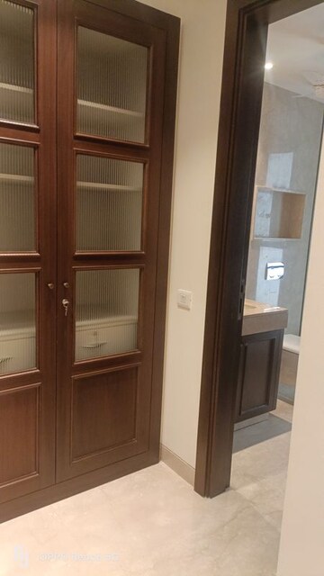 Room in 4 BHK Builder Floor at Vasant Vihar – for Rent