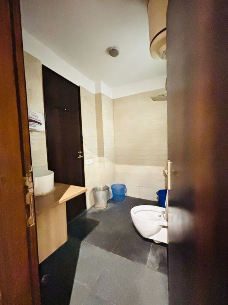 Bathroom, ansal-api-versalia 3 Bedroom 1685 Sq.Ft. Apartment In Sector 67a Gurgaon 10012618