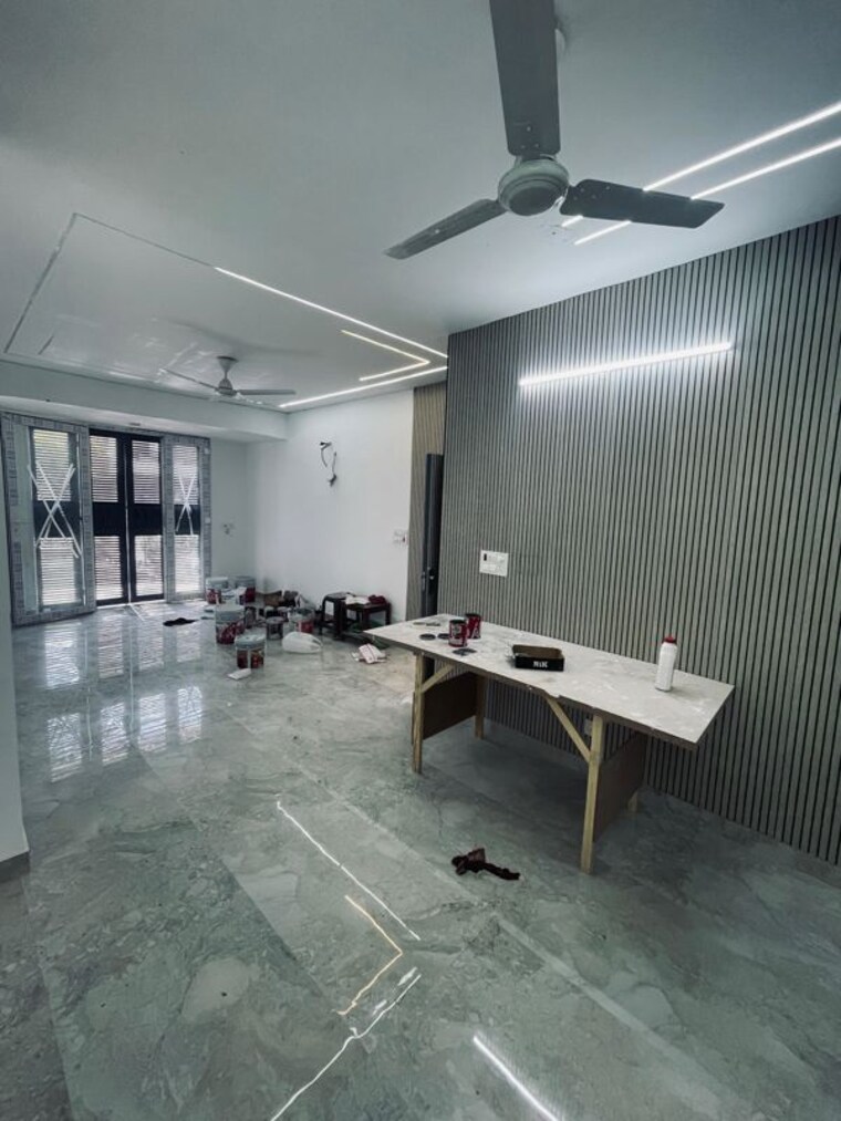  Parking, sector 57 3 Bedroom 263 Sq.Yd. Builder Floor In Sector 57 Gurgaon 10012619