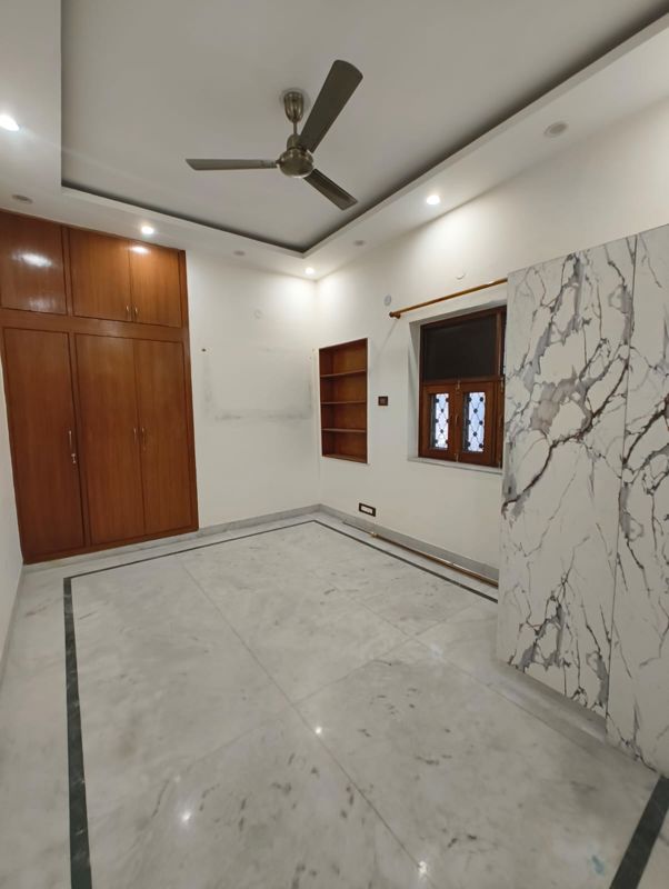 3 BHK + Pooja Room,Extra Room Apartment For Sale in Nehru Place