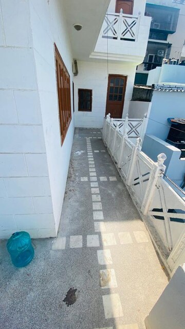 Balcony in 2 BHK Builder Floor at Palam Vihar – for Rent