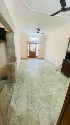 2 BHK + Pooja Room Builder Floor For Rent in Palam Vihar