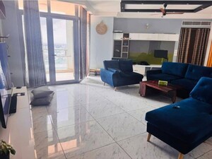 Living Room in 3 BHK Apartment at Mantri Pinnacle, Hulimavu – for Rent