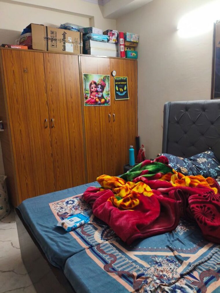 Bedroom, sector 23 2 Bedroom 260 Sq.Yd. Builder Floor In Sector 23 Gurgaon 10012633