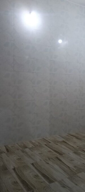 Room in 2 BHK Independent House at Shivanand Nagar – for Rent