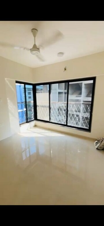 Room in 2 BHK Apartment at Modirealty Vatvriksh, Goregaon West – for Rent
