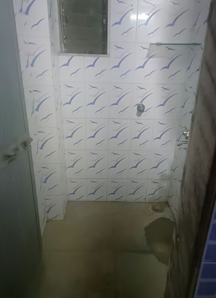 Bathroom, sanpada 2 Bedroom 1000 Sq.Ft. Apartment In Sanpada Navi Mumbai 10012644