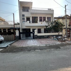 4 BHK Independent House For Sale in Sector 4