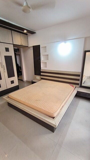 Room in 2 BHK Apartment at Aum Sahil Tower, Lower Parel – for Rent