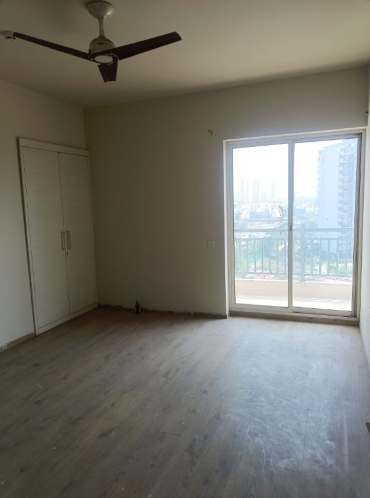 Room, bestech-park-view-grand-spa-spa-signature-tower 4 Bedroom 4200 Sq.Ft. Apartment In Sector 81 Gurgaon 10012659