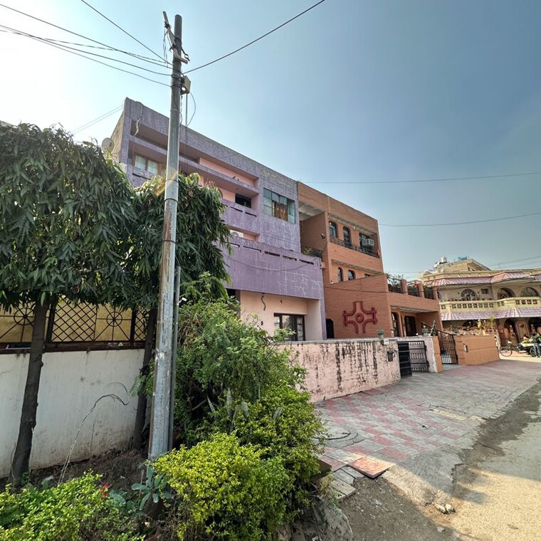 Exterior View, sector 10 3 Bedroom 250 Sq.Yd. Independent House In Sector 10 Panchkula 10012667