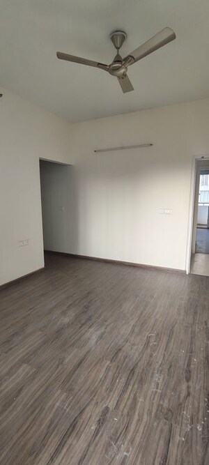 Room in 3 BHK Apartment at Emaar The Palm Drive-The Premier Terraces, Sector 66 – for Sale