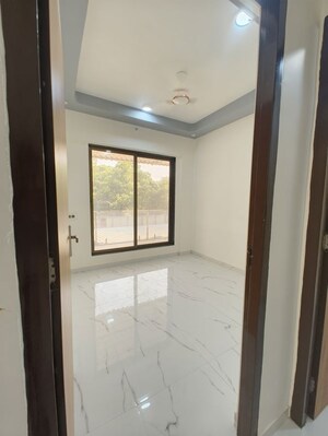 Room in 3 BHK Apartment at Ruturaj Classic, Nalasopara West – for Sale