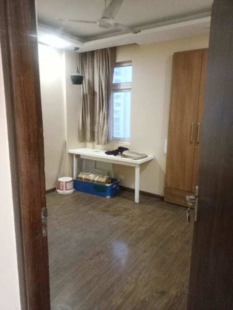 Bathroom, bptp-spacio 3.5 Bedroom 1303 Sq.Ft. Apartment In Sector 37d Gurgaon 10012669