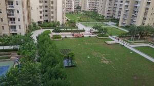 Master Plan in 3.5 BHK Apartment at BPTP Spacio, Sector 37d – for Sale