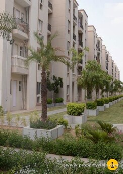 4 BHK + Servant Room Apartment For Sale in Sare Home
