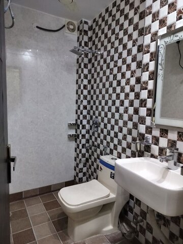 Master Bedroom in 3.5 BHK Apartment at RPS Savana, Sector 88 – for Rent