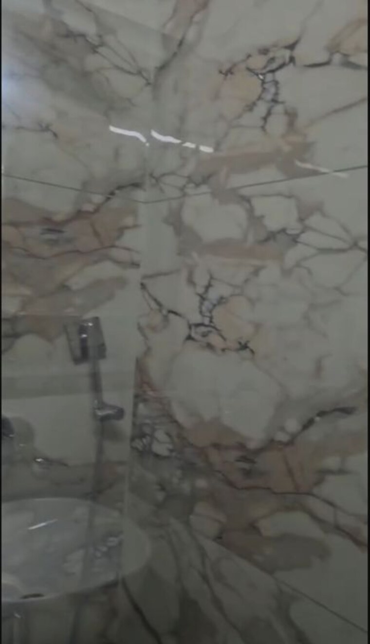 Bathroom, greater kailash ii 3 Bedroom 250 Sq.Yd. Builder Floor In Greater Kailash ii Delhi 10012745