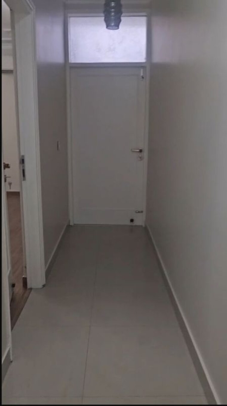 Bathroom, greater kailash ii 3 Bedroom 250 Sq.Yd. Builder Floor In Greater Kailash ii Delhi 10012745