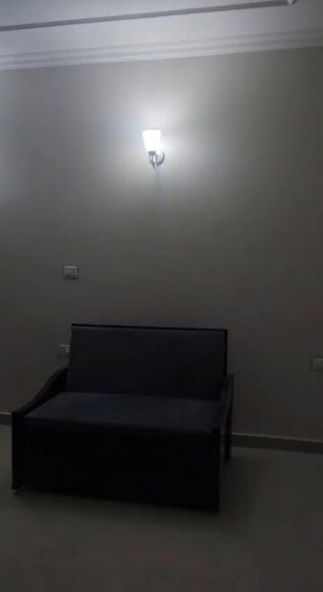 Furnished Amenities in 3 BHK Builder Floor at Greater Kailash ii – for Rent