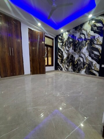 Parking in 2 BHK Builder Floor at Saket – for Rent