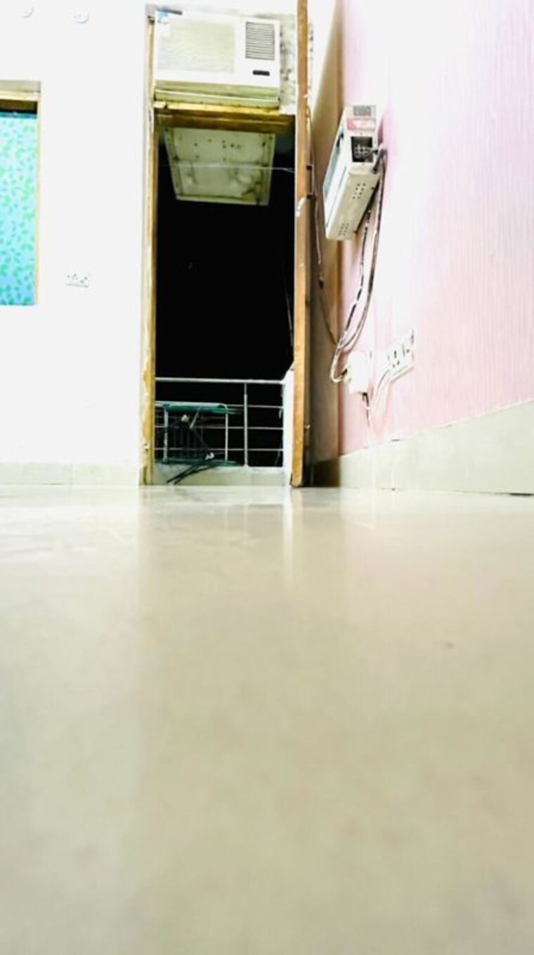 Room, kishangarh 2 Bedroom 750 Sq.Ft. Builder Floor In Kishangarh Delhi 10012765