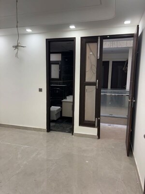 Building Lobby in 3 BHK Builder Floor at Sector 27 Dwarka – for Sale