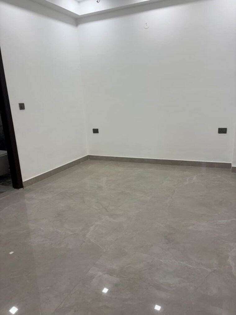 Room, sector 27 dwarka 3 Bedroom 1325 Sq.Ft. Builder Floor In Sector 27 Dwarka Delhi 10012777