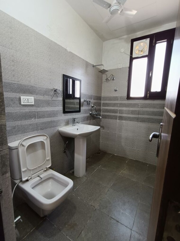 Bathroom, bcl-chinar-homes 3 Bedroom 2170 Sq.Ft. Apartment In Dhakoli Zirakpur 10012782