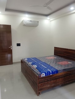 4 BHK + Servant Room Apartment For Sale in Chintels Serenity