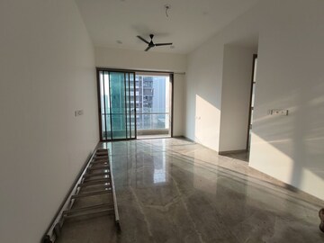 Room in 2 BHK Apartment at Prestige Jasdan Classic, Mahalaxmi – for Rent