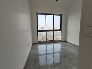 Room in 2 BHK Apartment at Prestige Jasdan Classic, Mahalaxmi – for Rent