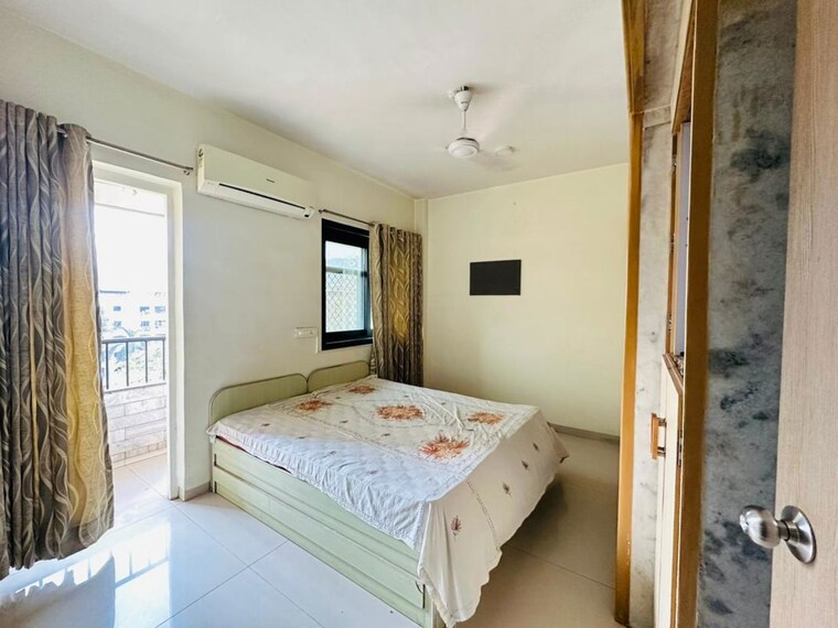 Bedroom, vasant vihar 2 Bedroom 850 Sq.Ft. Apartment In Vasant Vihar Thane 10012807