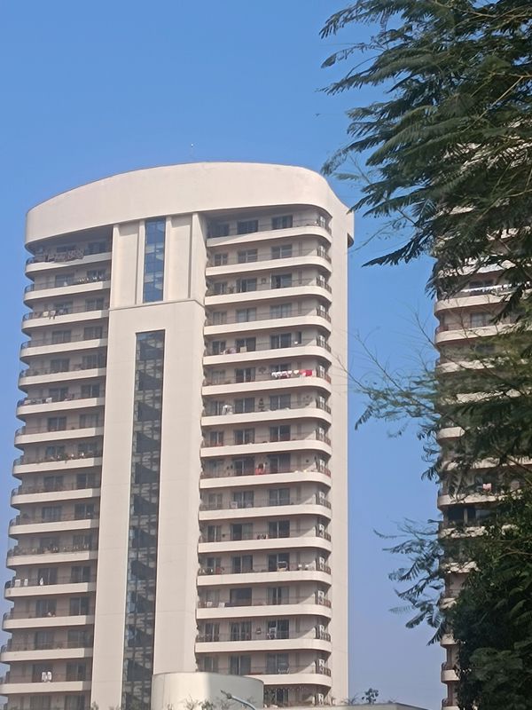 3.5 BHK + Servant Room 2100 Sq.Ft. Apartment in Chintels Serenity