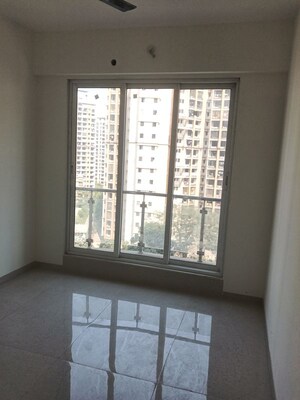 Room in 3 BHK Apartment at Rosa Manhattan, Ghodbunder Road – for Rent