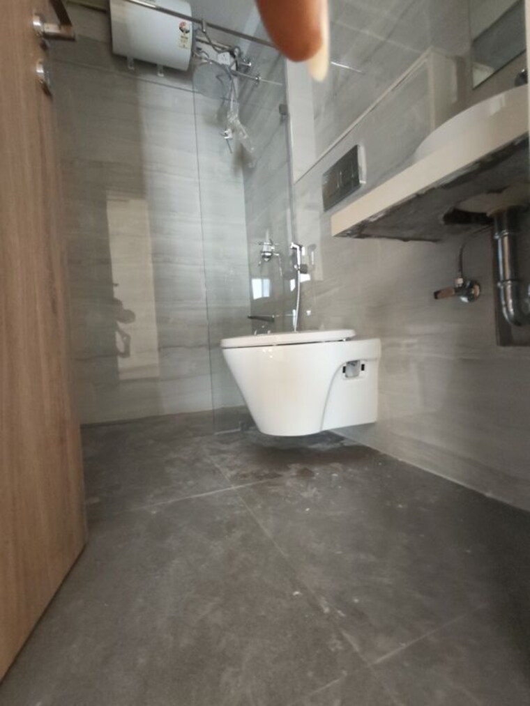 Bathroom, dosti-eastern-bay 2 Bedroom 785 Sq.Ft. Apartment In Wadala Mumbai 10012830