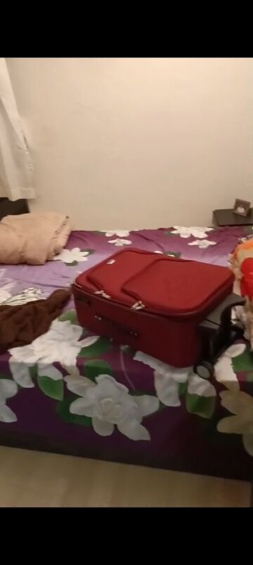 Master Bedroom in 4 BHK Apartment at Pioneer Park Phase 1, Sector 61 – for Sale