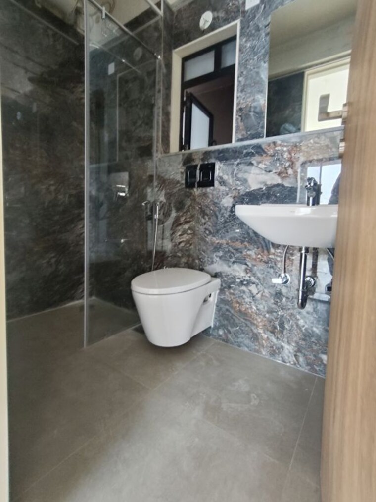 Bathroom, dosti-eastern-bay 2 Bedroom 785 Sq.Ft. Apartment In Wadala Mumbai 10012840