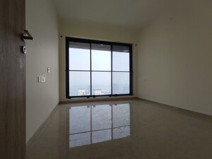 Room in 2 BHK Apartment at Dosti Eastern Bay, Wadala – for Rent