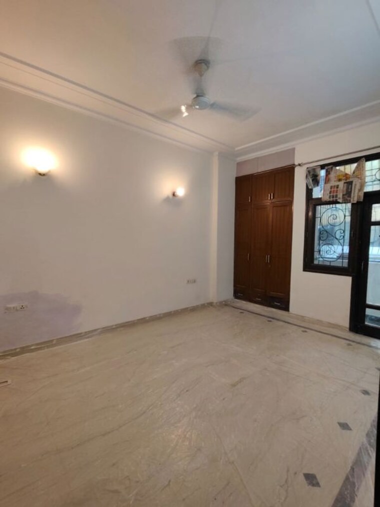 Room, sukhdev vihar 4 Bedroom 2574 Sq.Ft. Builder Floor In Sukhdev Vihar Delhi 10012843