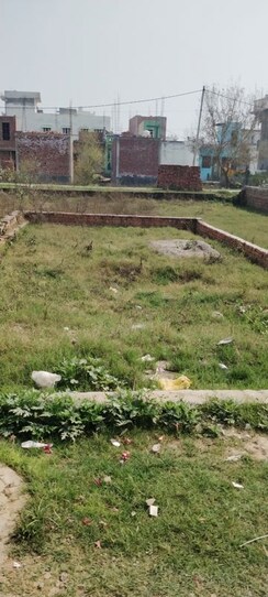 Plot For Sale in Krishna Nagar