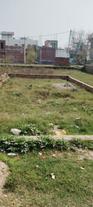 Plot For Sale in Krishna Nagar